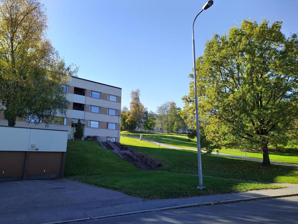 Апартаменты Kaukajaerven Joutsen - Valoisa Ja Tilava Kaksio Тампере Экстерьер фото